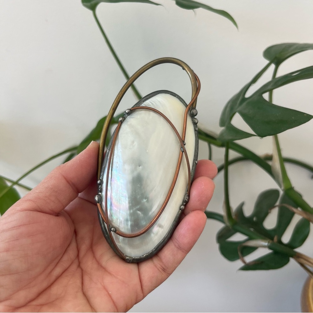 Antique Mother of Pearl Shell w Handheld Mirror and Copper Accents Compact 4.5in